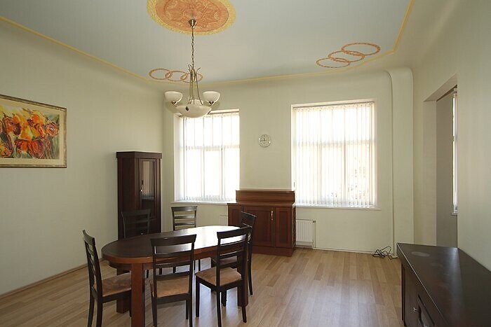 Strūgu iela 2, Rīga