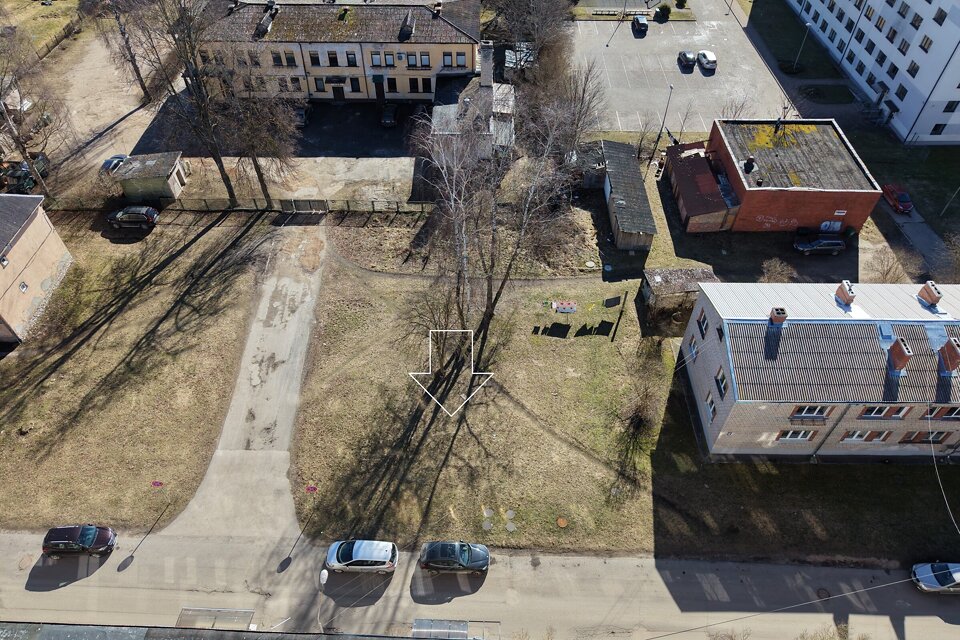 Oškalna iela 9, Jūrmala