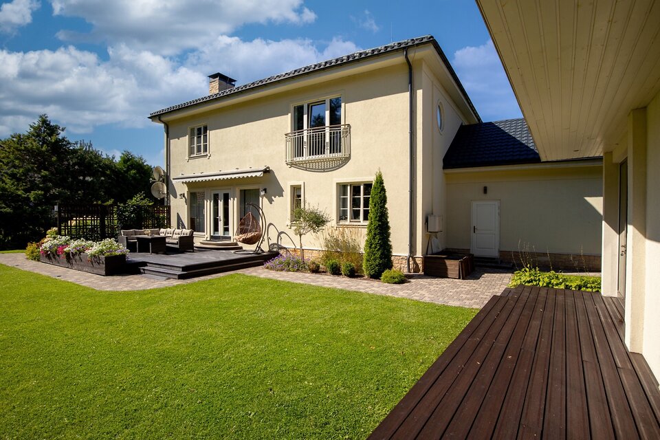 Zušu iela 23, Rīga