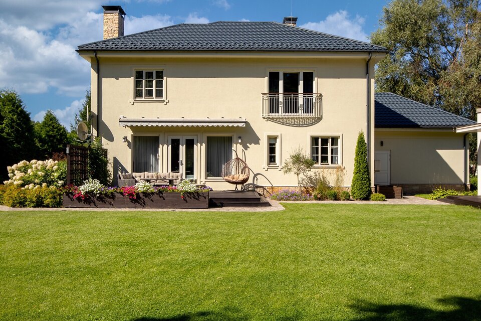 Zušu iela 23, Rīga