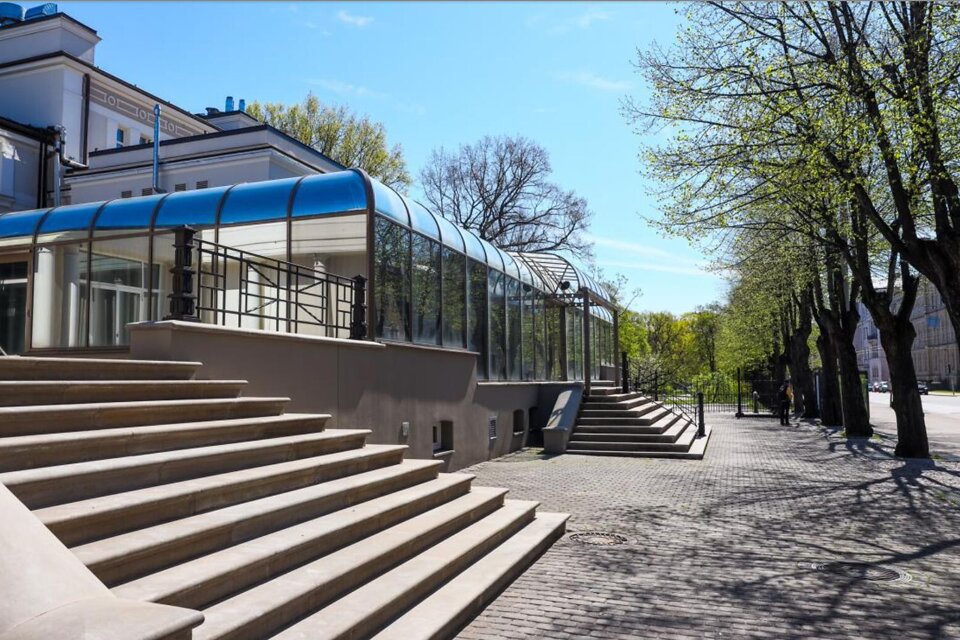 Tērbatas iela 2, Rīga