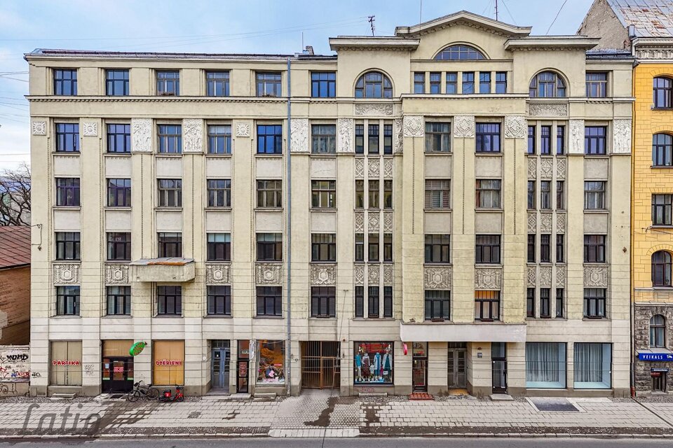 Brīvības iela 138, Rīga