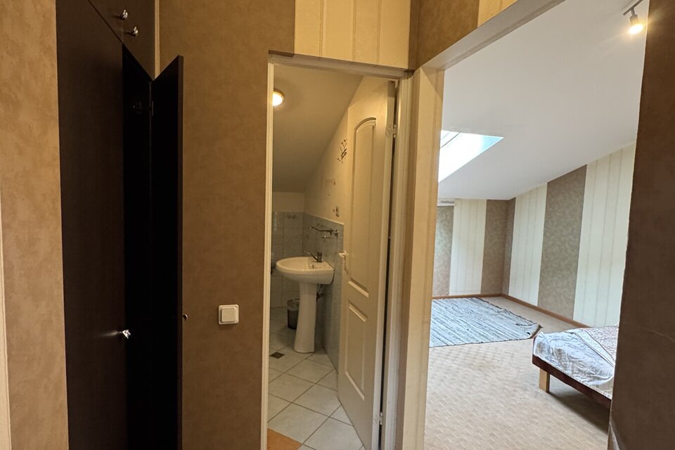 Acones iela 5, Ulbroka, Ropažu nov.