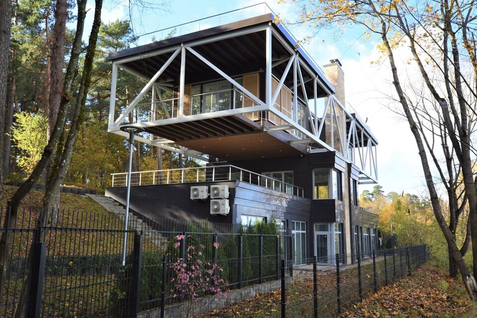 Ezermalas iela 44, Rīga