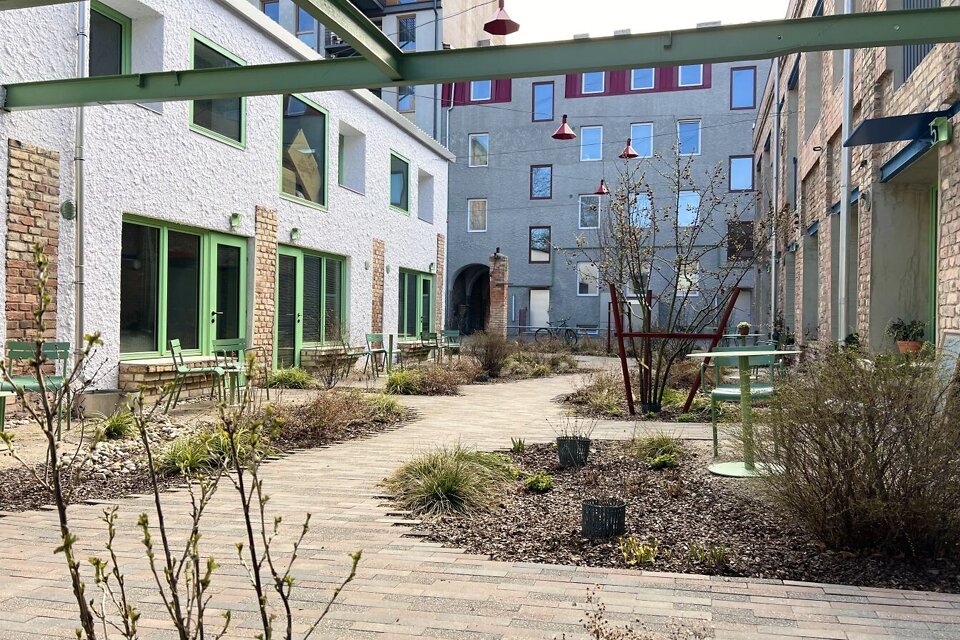 Alauksta iela 7, Rīga