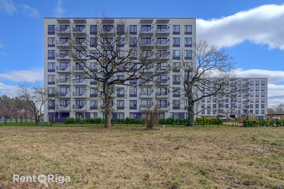 Dzelzavas iela 104, Rīga