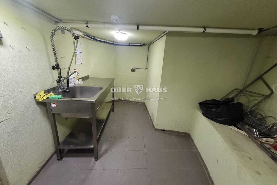 Tērbatas iela 2B, Rīga