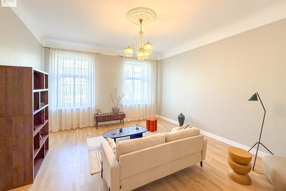 Strēknieku iela 19, Rīga