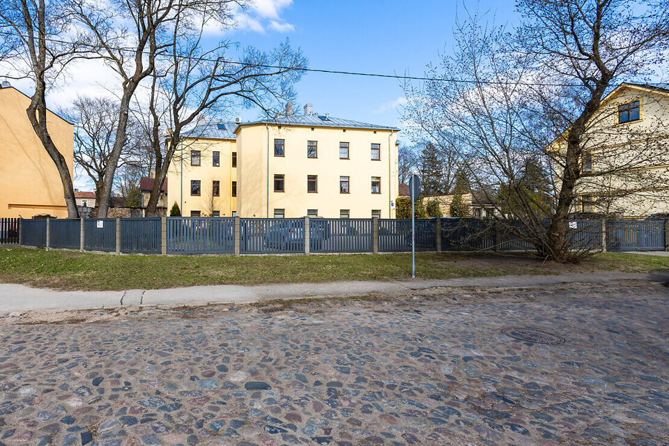 Īves iela 3, Rīga