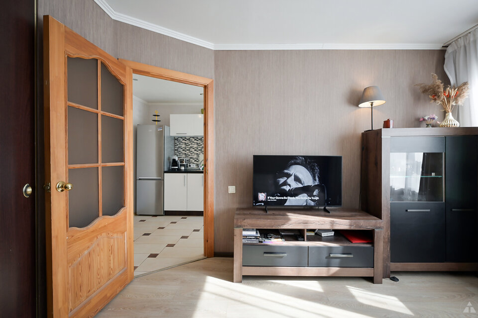 Jāņa Pliekšāna iela 98, Jūrmala