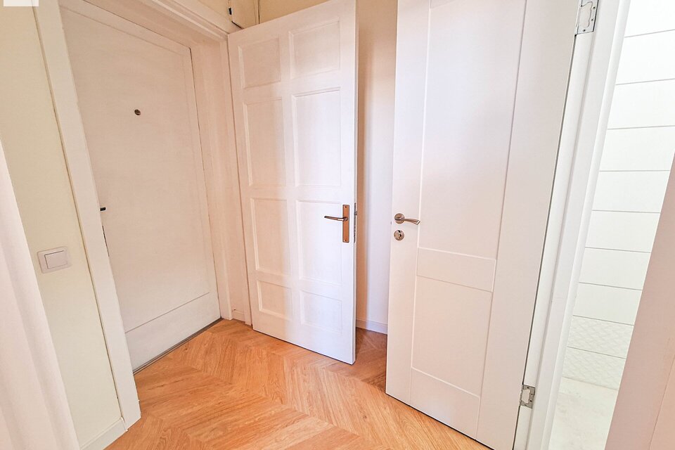 Tērbatas iela 5, Rīga