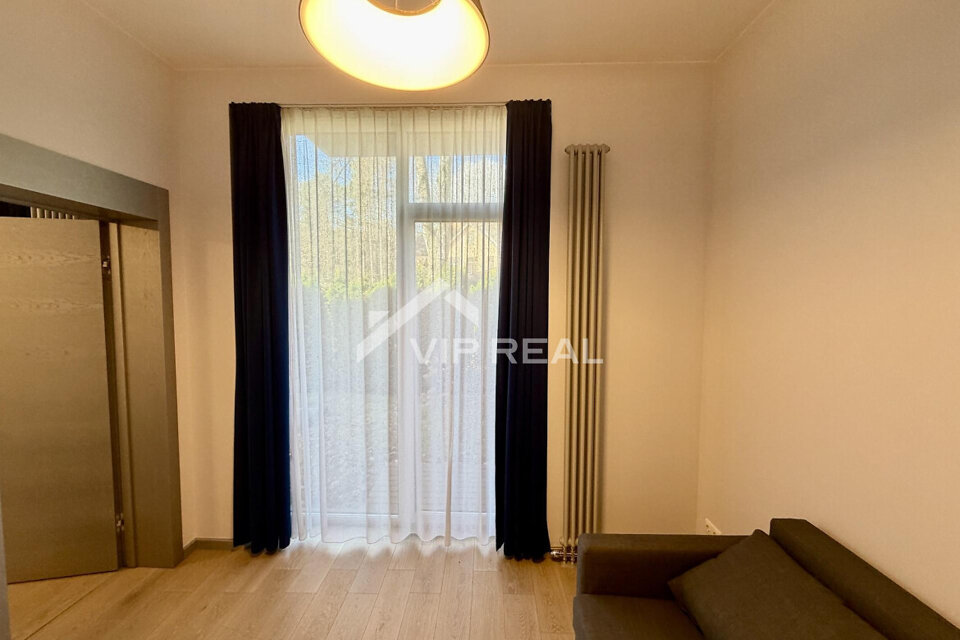 Rīgas iela 90, Jūrmala