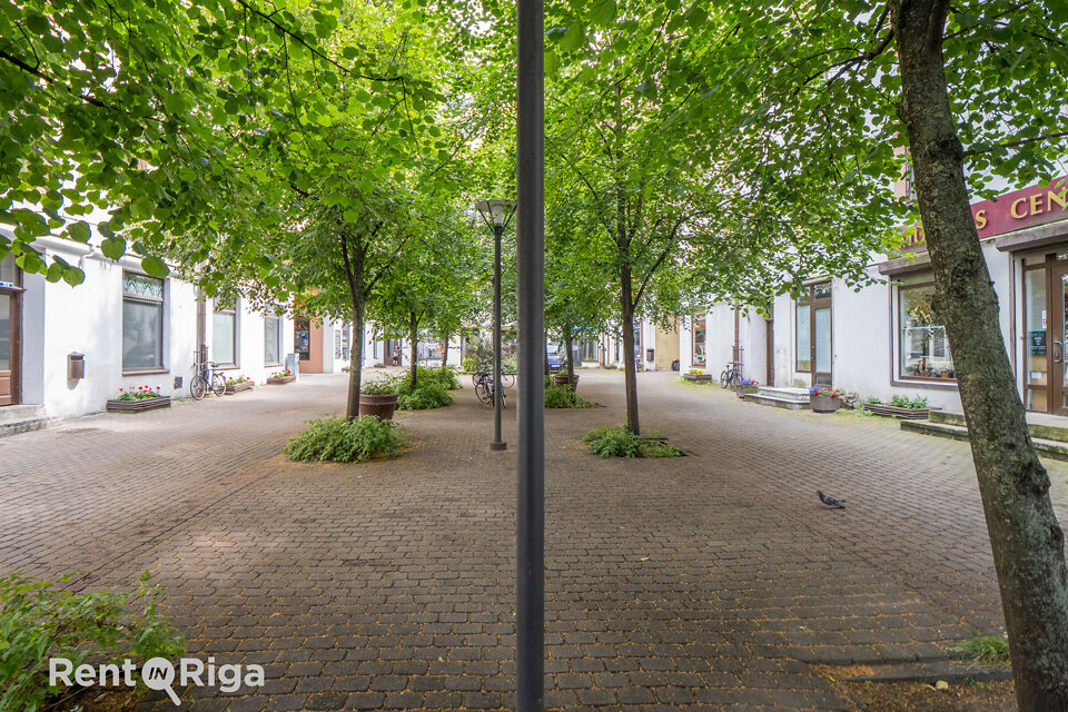 Dzirnavu iela 113A, Rīga