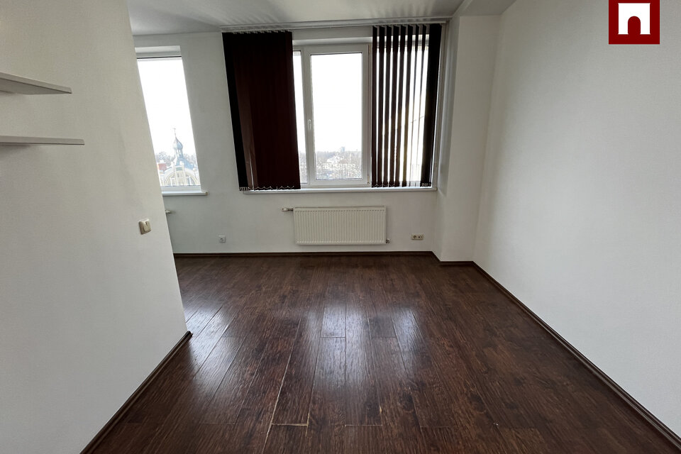 Klusā iela 18, Rīga