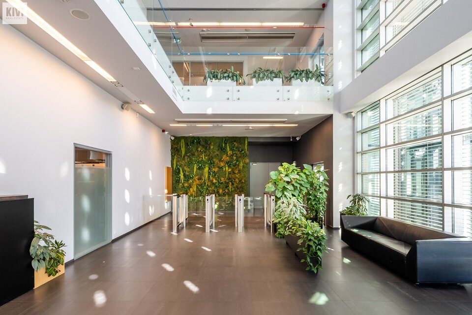 Skanstes iela 12, Rīga