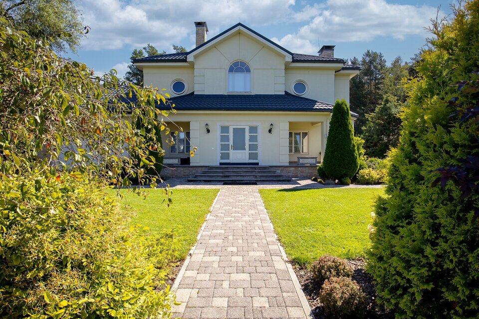 Zušu iela 23, Rīga