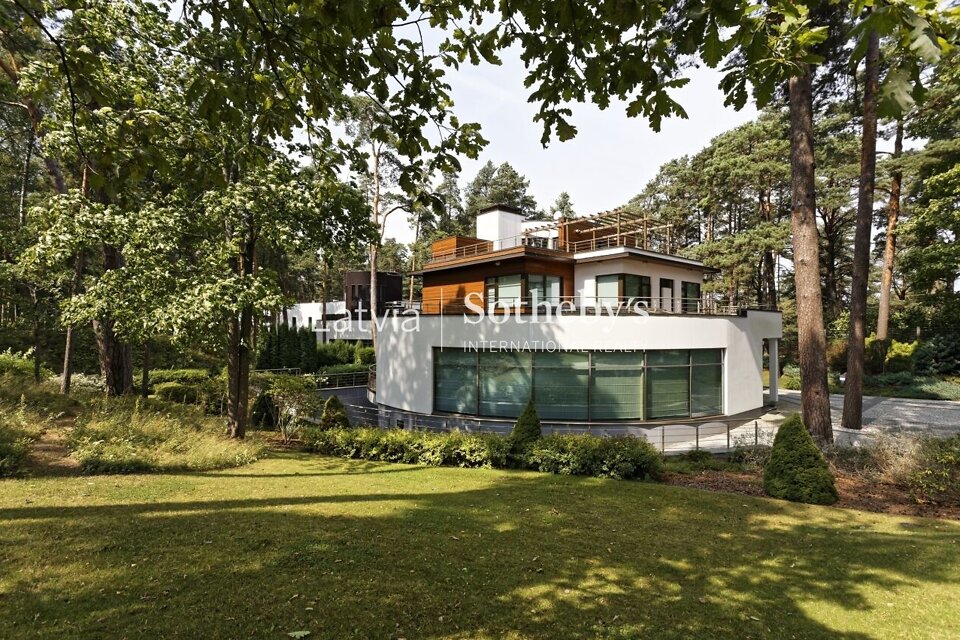 Rožu iela, Jūrmala