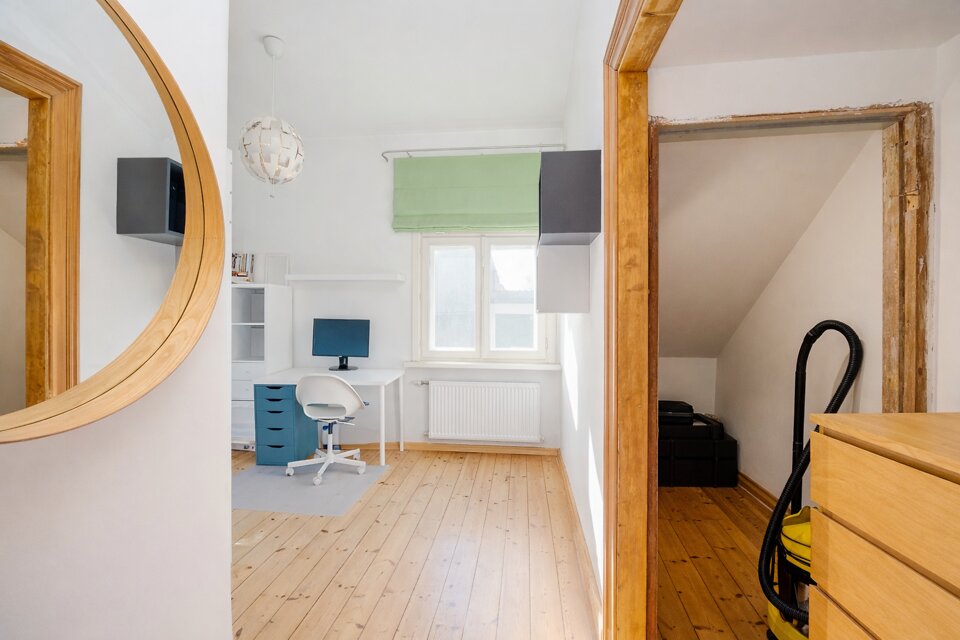 Mežotnes iela 38, Rīga