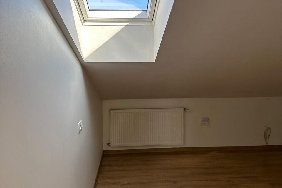 Sparģeļu iela 10, Rīga