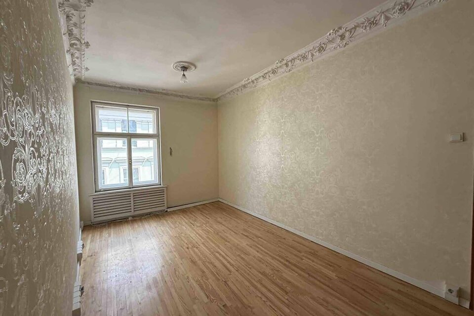 Teātra iela 9, Rīga