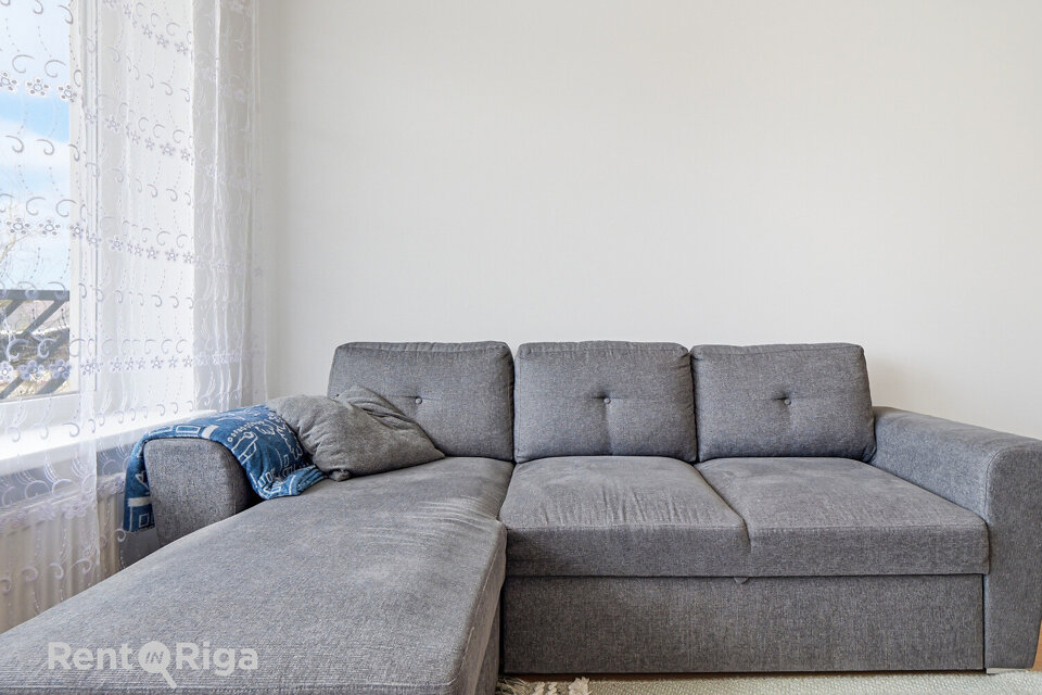 Dzelzavas iela 104, Rīga