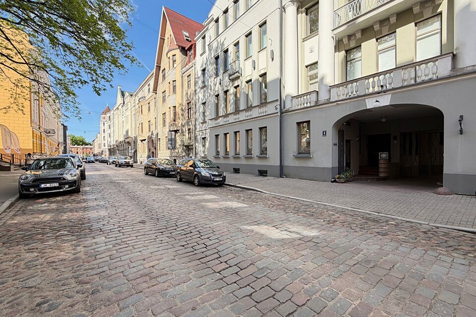 Vīlandes iela 8, Rīga