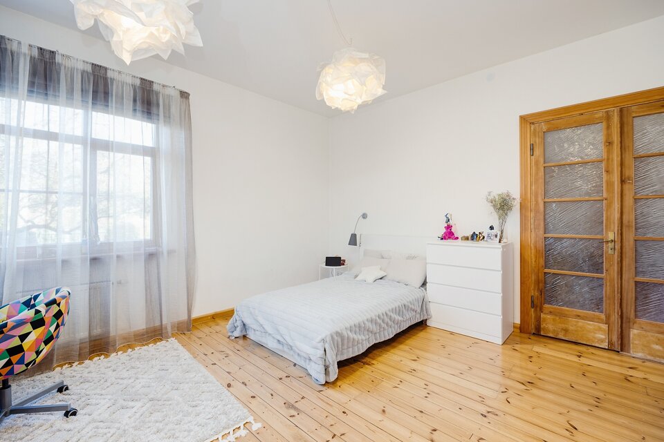 Mežotnes iela 38, Rīga