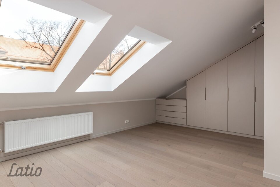 Slokas iela 21, Rīga