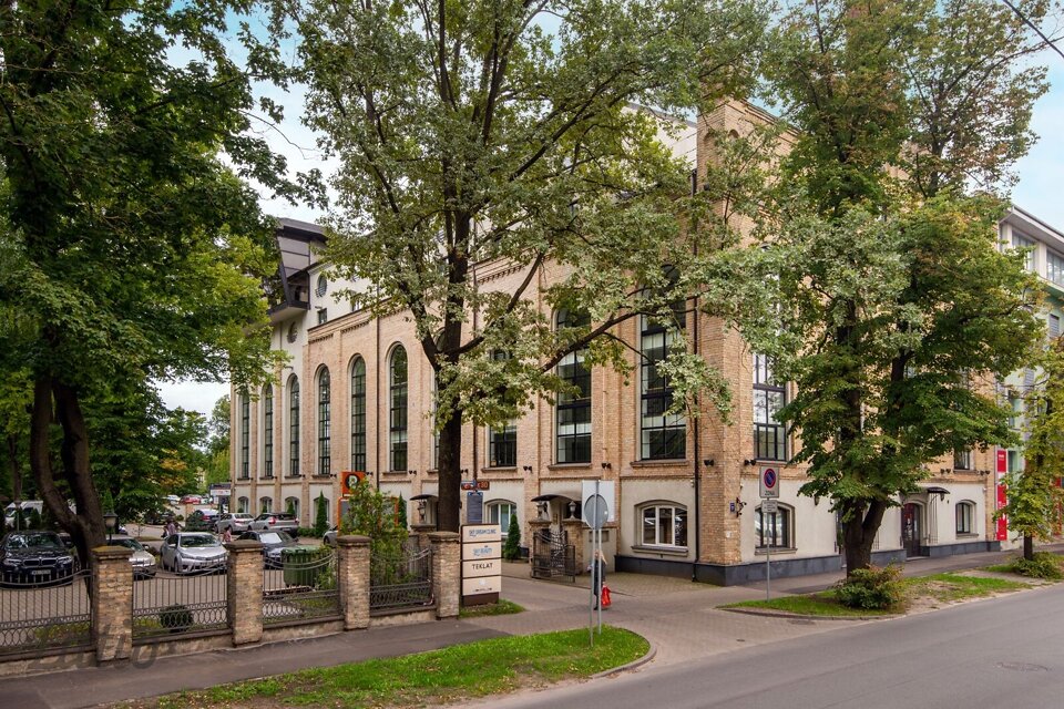 Bērzaunes iela 7, Rīga