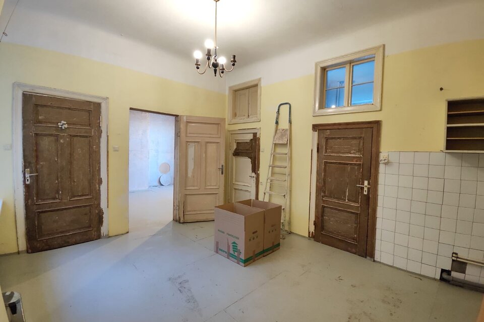 Merķeļa iela 8, Rīga