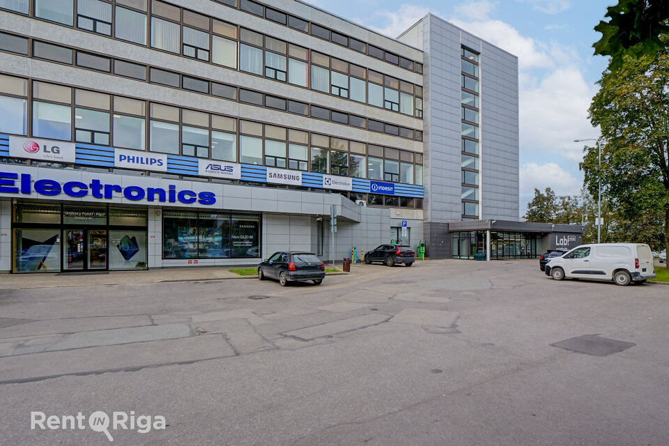 Latgales iela 240, Rīga