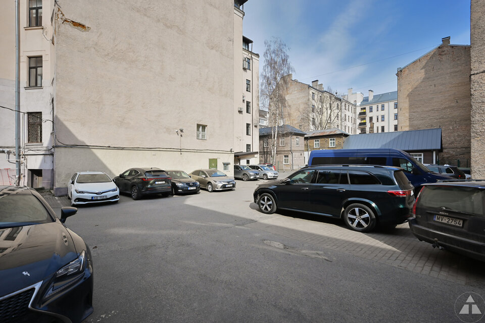 Krišjāņa Valdemāra iela 20, Rīga