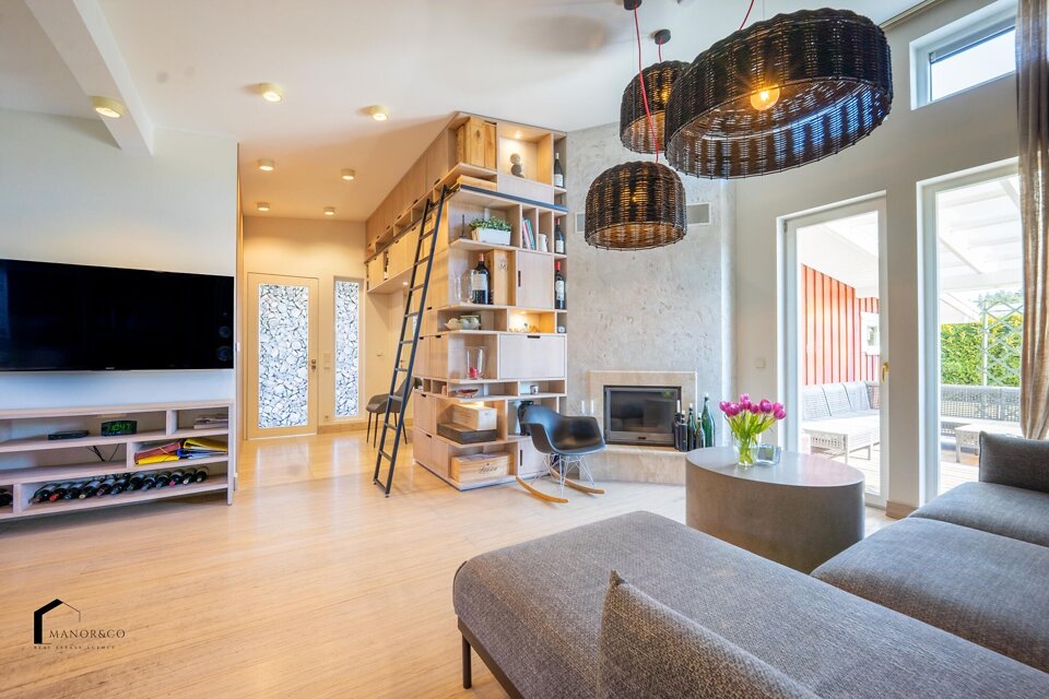 Aroniju iela 11, Ropažu nov.