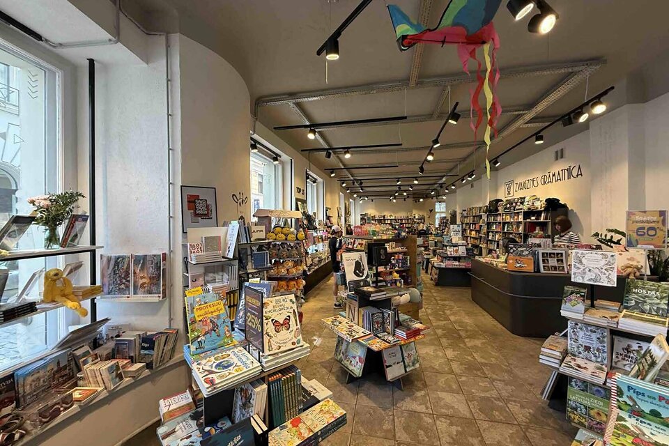 Teātra iela 9, Rīga