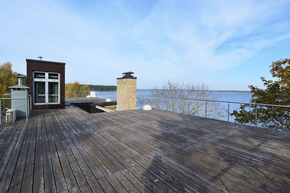 Ezermalas iela 44, Rīga