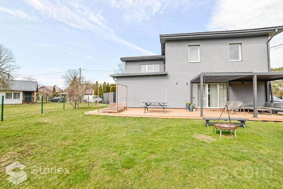 Mazā Sporta iela 11, Carnikava, Ādažu nov.