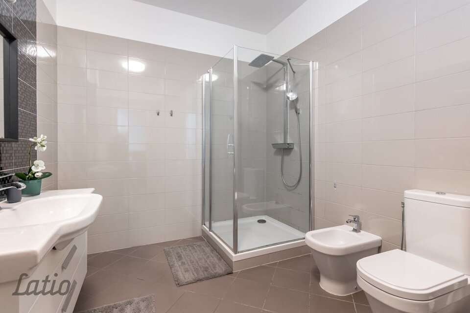 Dubultu prospekts 19, Jūrmala