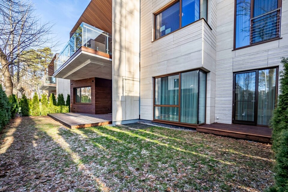 Dzintaru prospekts 36, Jūrmala