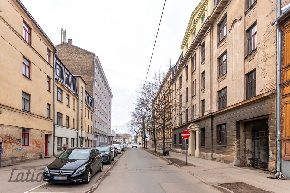 Artilērijas iela 19, Rīga