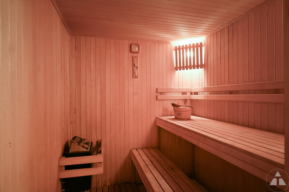 Tulpju iela 11, Rīga