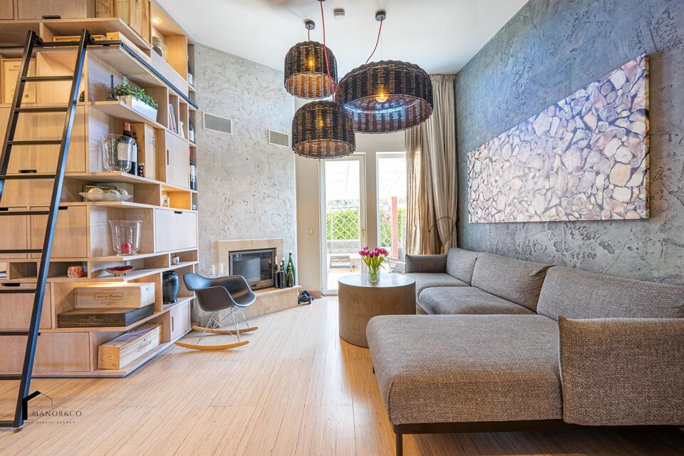 Aroniju iela 11, Ropažu nov.