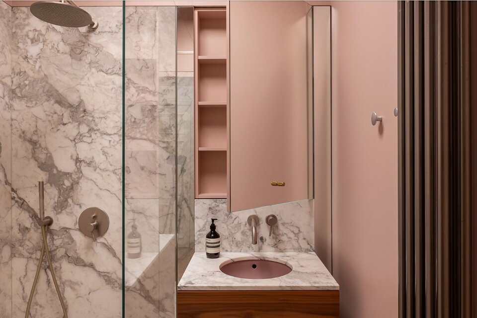 Baznīcas iela 7, Rīga