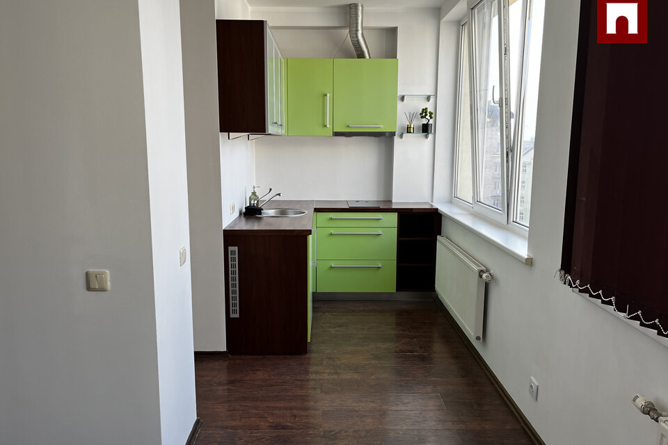 Klusā iela 18, Rīga