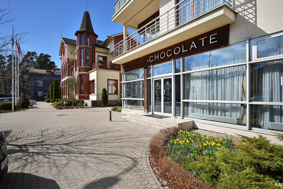 Bulduru prospekts 33, Jūrmala