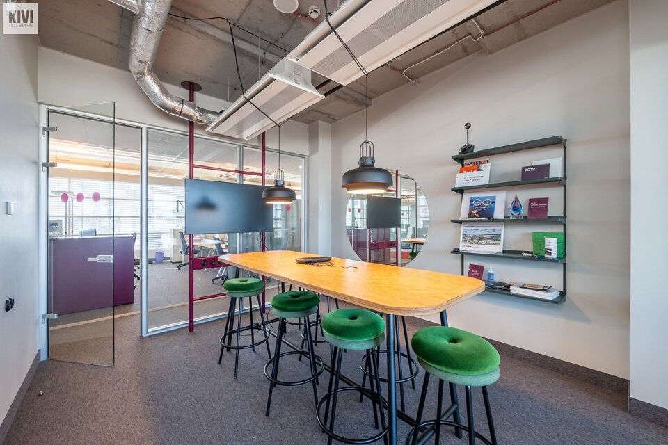 Skanstes iela 12, Rīga