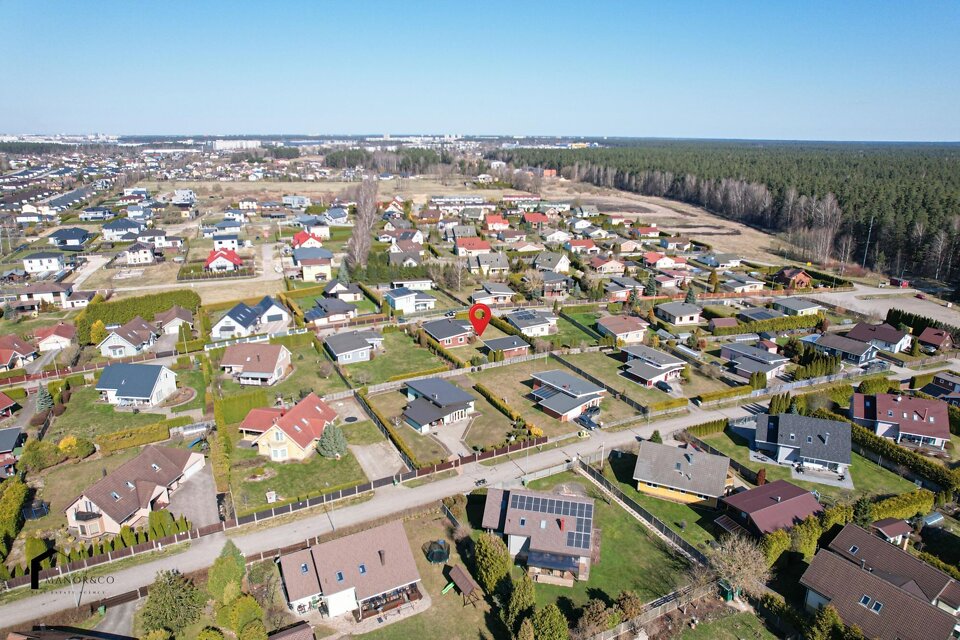 Aroniju iela 11, Ropažu nov.