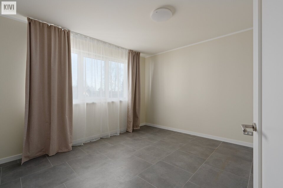 Āķu 1, Baltezers, Ropažu nov.