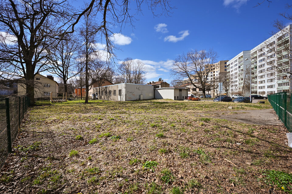 Elvīras iela 1B, Rīga