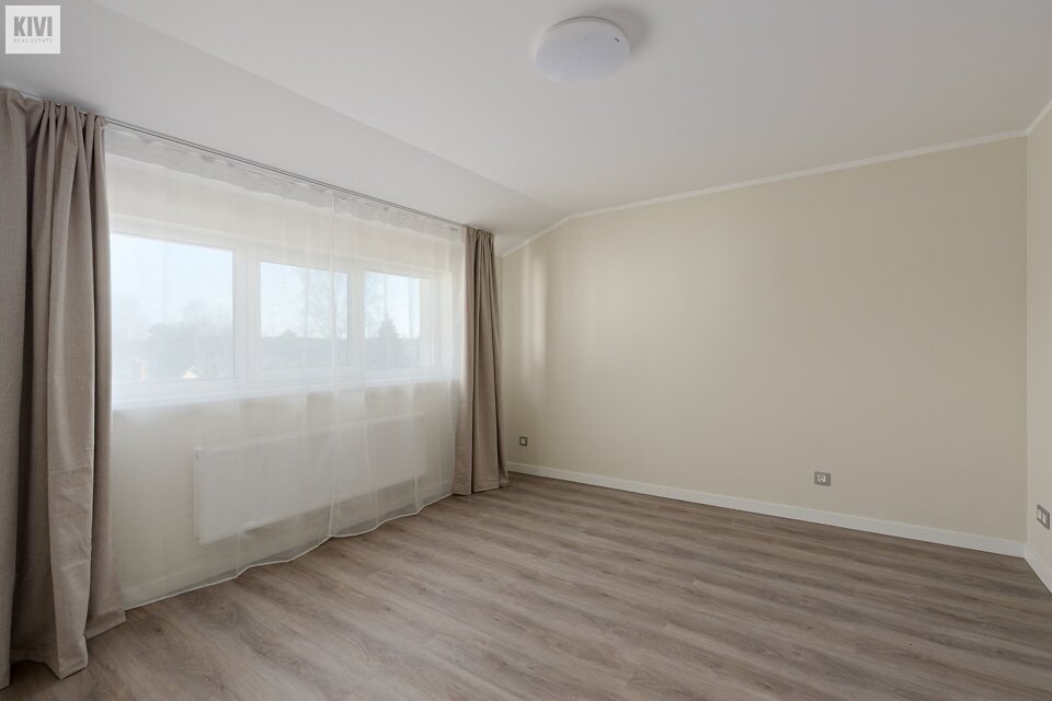 Āķu 1, Baltezers, Ropažu nov.