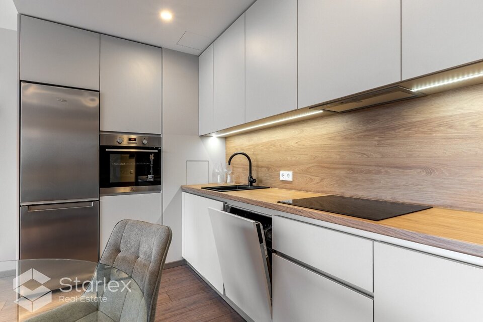 Lielirbes iela 15, Rīga